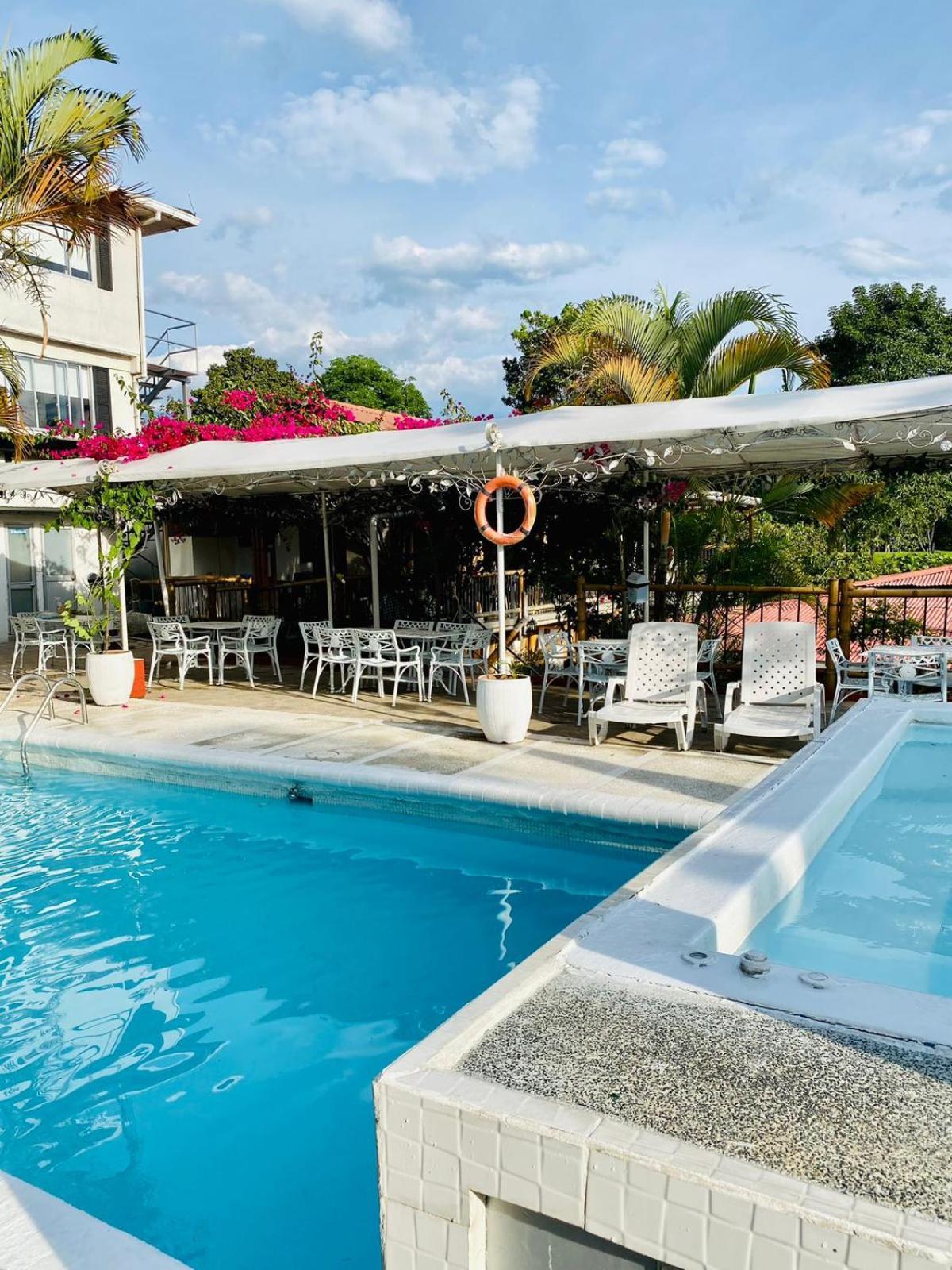 Hotel West California 4*